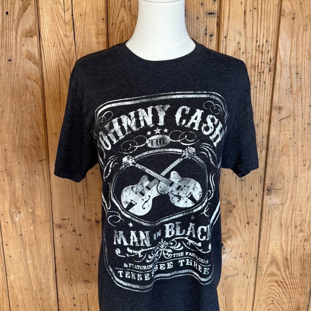 Johnny Cash Man in Black Tennessee Three Graphic T-Shirt Gray Medium